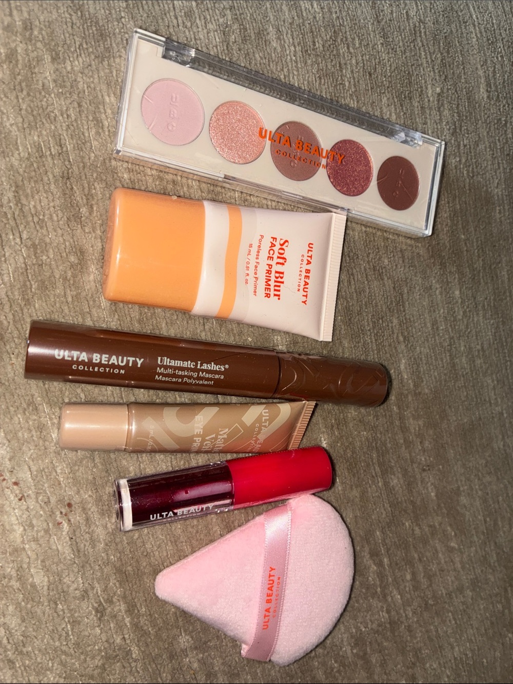 Ulta Beauty Eye & Face Makeup Set with Pink Sponge and Neutral Eyeshadows. NEW